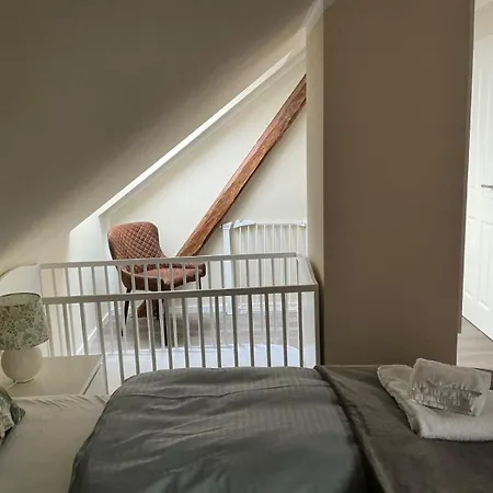 Haus Bergstadtblick Auszeit בית נופש *